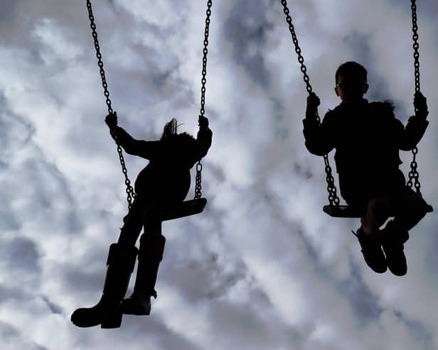 The number of families who received child benefit in West Lindsey increased last year, bucking the national trend