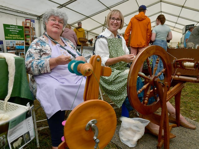 L-R Cheryl Scholes of Ewerby and Kim Blanchard-Smith of Wigtoft, Brothertoft Group of Weavers, Spinners and Dyers