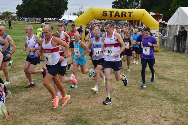 Start of the 10 mile road race
