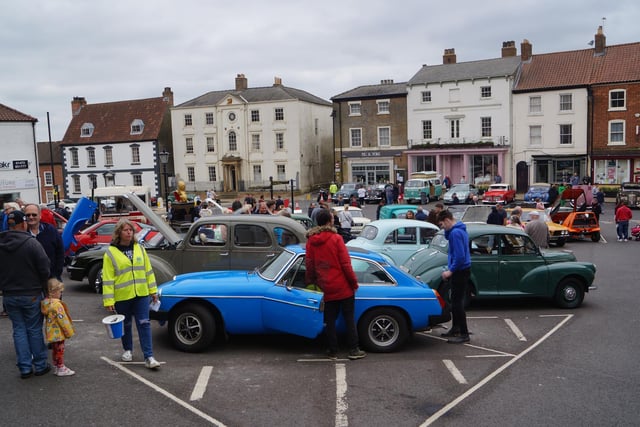 Caistor MArket Place was full for the Classic Car event