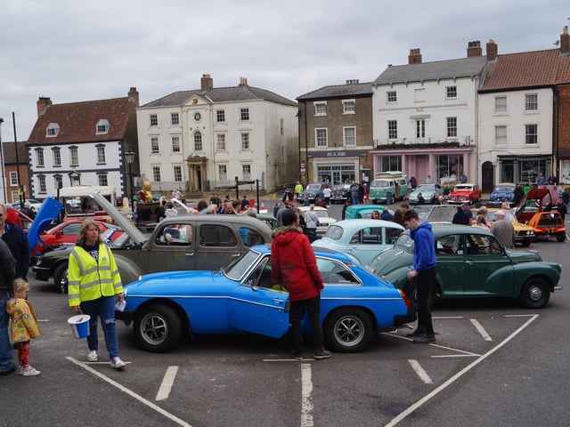 Caistor MArket Place was full for the Classic Car event