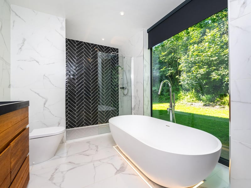 ... and its en suite facilities.