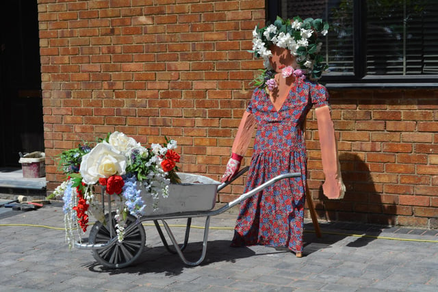 Flowers in the sunshine with this flower seller