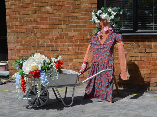 Flowers in the sunshine with this flower seller