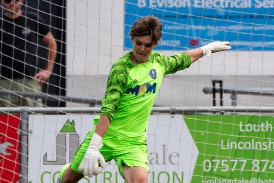 In-form Louth Town book last eight place on spot kicks