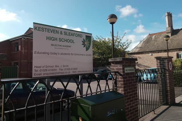 Warnings have been issued after a man in a wig and school uniform approached a pupil outside Kesteven and Sleaford High School.