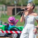 Singer Sharna entertains at Wolds Wildlife Park.