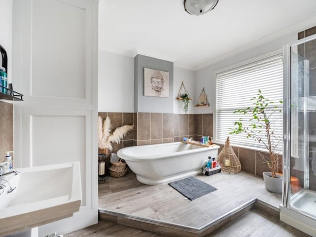 The family bathroom.