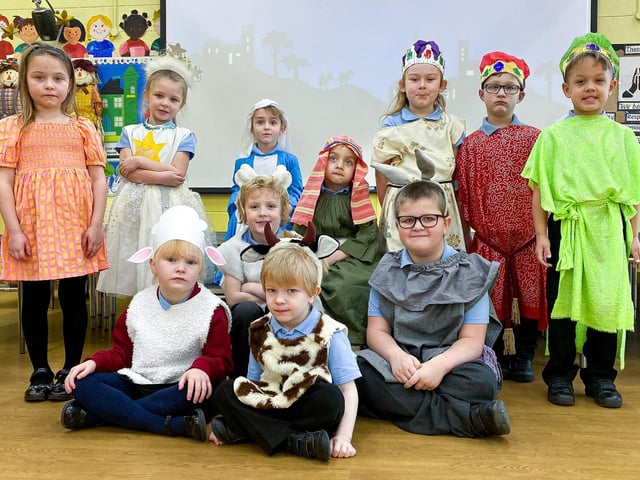 The cast of Sutton on Sea Primary School's 2022 Nativity Play.