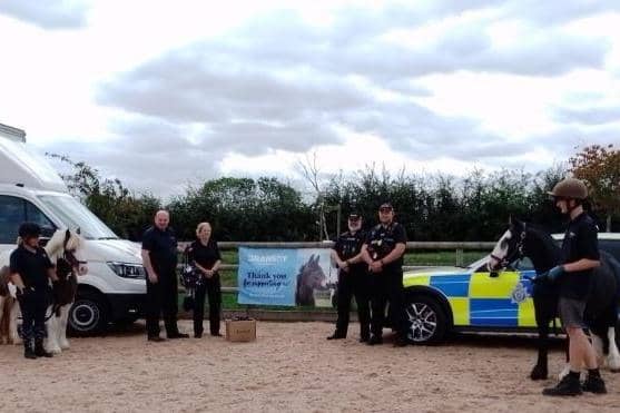 Bransby Horses has donated head collars and lead ropes to Lincolnshire Police