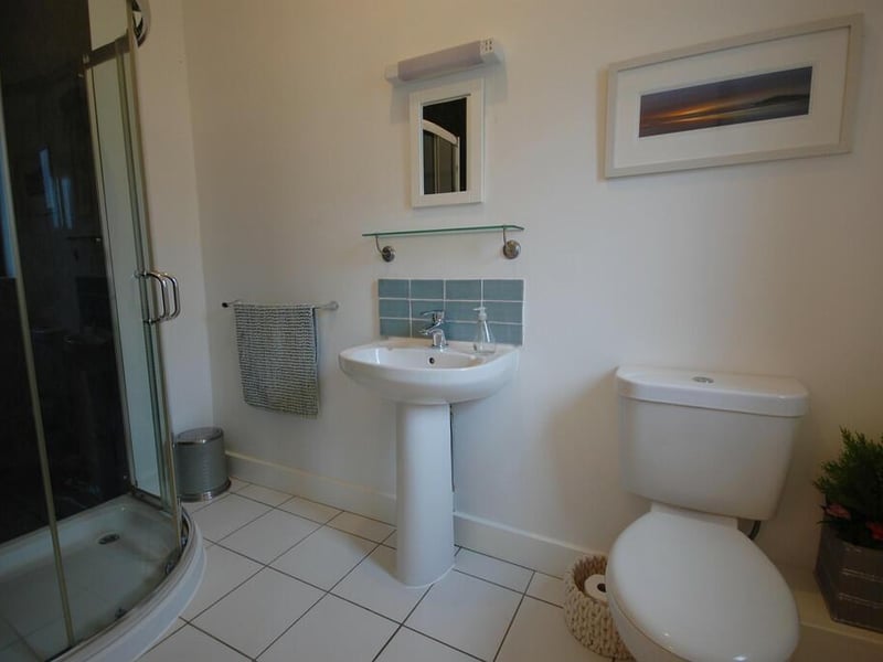 The guest room en suite.