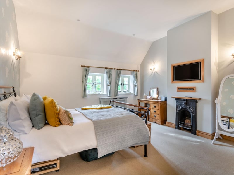 The principal bedroom.