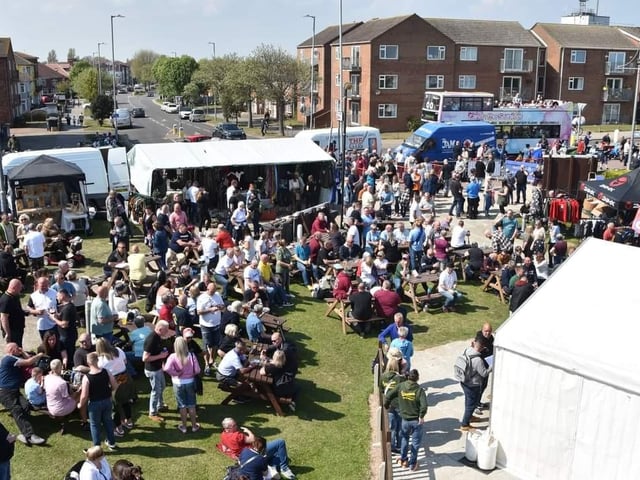 There was a parts fair and live music at the Suncastle.
