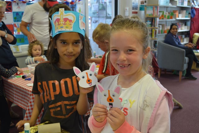 Making mini corgis at Market Rasen Library