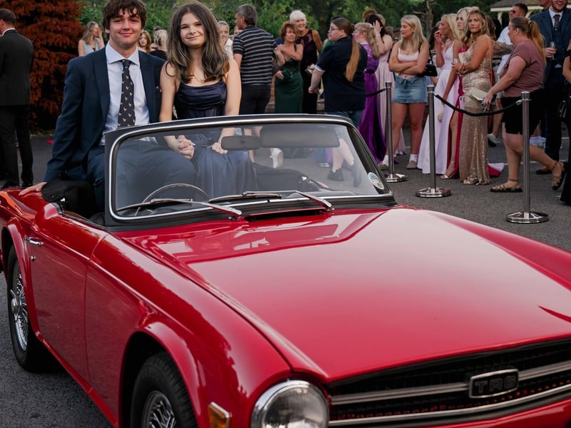 Vintage sports car looks.