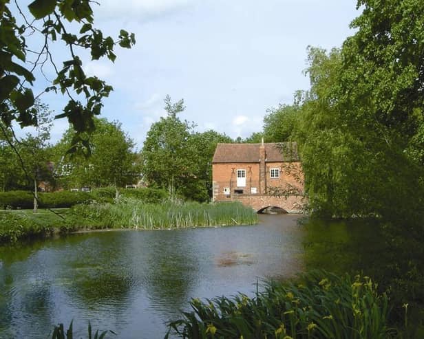 Cogglesford Mill.