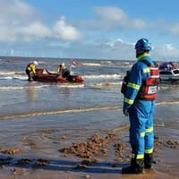 UPDATE: Man in his 30s dies after being pulled from sea in Skegness