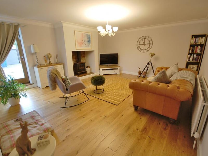 ... the lounge.