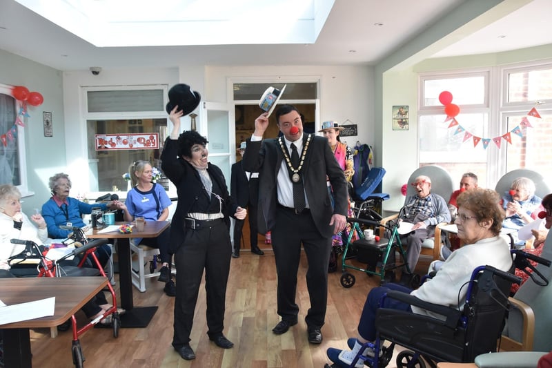 Dee'Dee Lee and Deputy Mayor of Skegness Coun Jimmy Brookes entertaining residents.