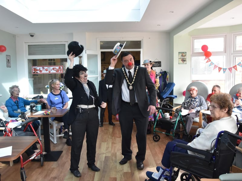Dee'Dee Lee and Deputy Mayor of Skegness Coun Jimmy Brookes entertaining residents.