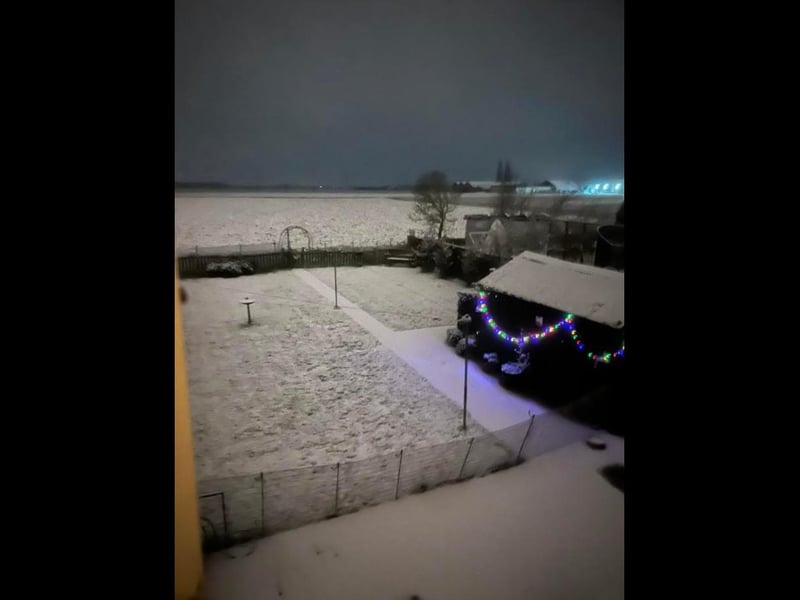 Marion Lockwood's photo of the snow overnight in Bicker.