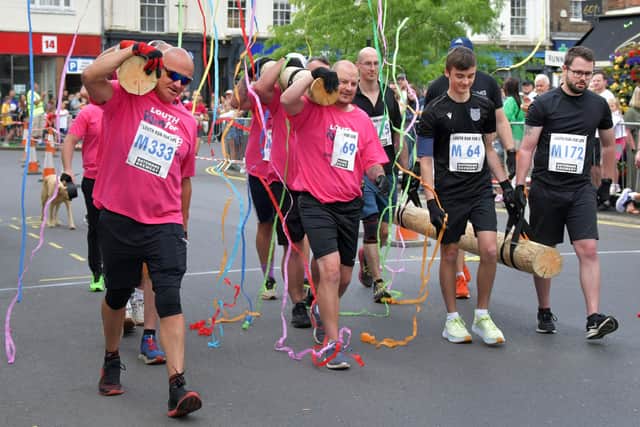 The start of the ‘Log’ run, with veterans and police officers taking part.