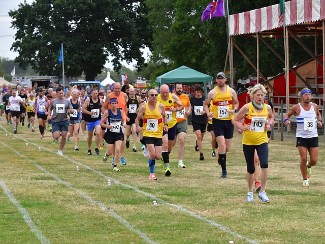 Start of the 10 mile road race