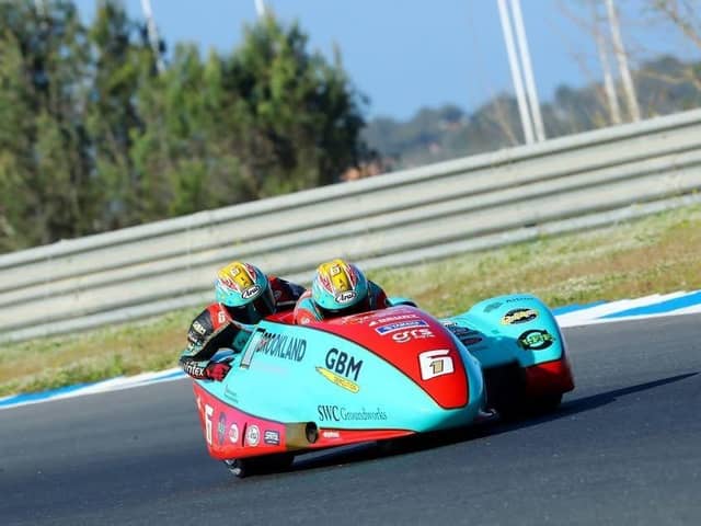 Ellis and Clement on track in Portugal