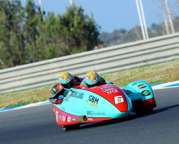 Ellis and Clement on track in Portugal