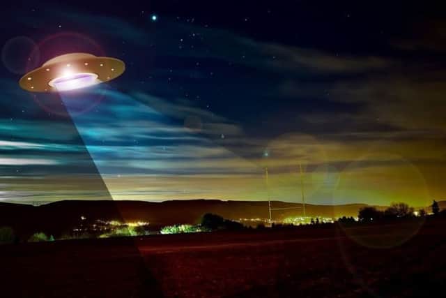 *X-files theme tune*