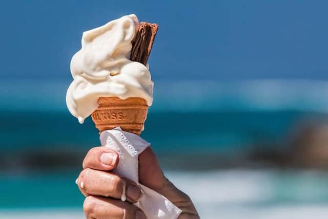 Burglars have struck at an ice cream shop in Gainsborough.