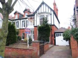 3 Highland Grove