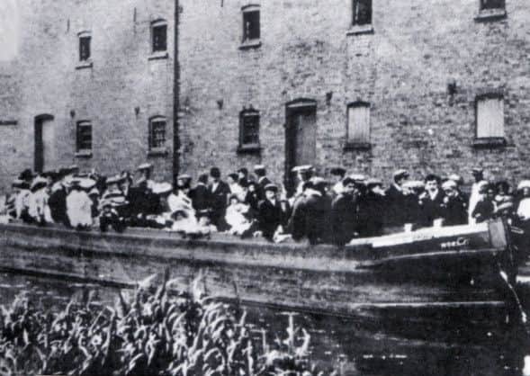 Sunday School treat at Grove Mill in 1906