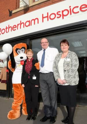 Rotherham Hospice opens a new charity shop on High Street in Maltby G131111-11a