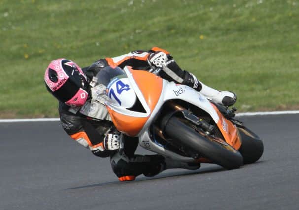 Dean Hipwell was hampered by a qualifying crash at the opening round of the British Supersport Championship