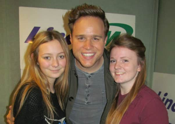 Olly Murs with Meet and Greet winners, Ellie Sandall and Cerys Powell