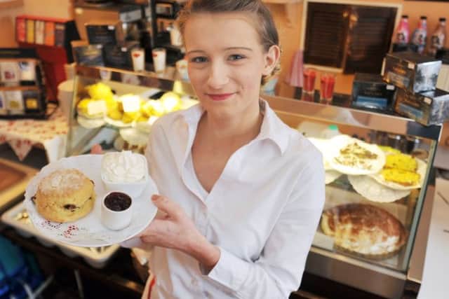 Guardian freebie, free cream scone from Miss Poppy's Coffee Shop (NWGU-06-01-14 RA 1a)