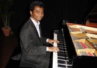 International pianist Julian Clef is performing in Worksop with the Chesterfield Symphony Orchestra
