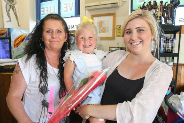 L>R Karen Bissett,. Esmee doxey age 3, Kirsty Pritchard Karen Bisset has been nominated for fundraising for a headstone for her childhood friend who passed away a few years ago. When she found out his grave didn't have a headstone she was horrified.