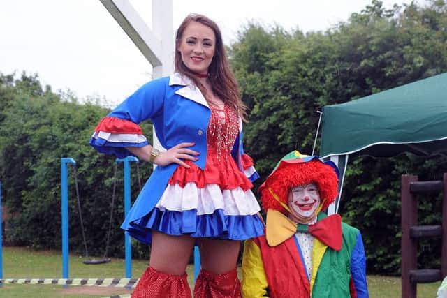 NEPB Luddington Gala - Andy the clown measures up to Laura Brentano