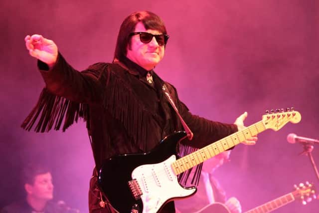Barry Steele as Roy Orbison