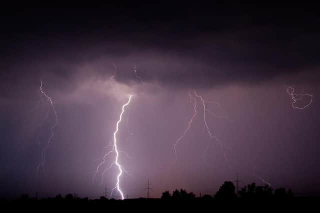 Send us your lightning pictures!