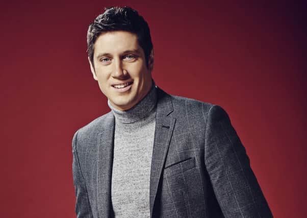 Vernon Kay will perform live DJ set at Doncaster Racecourse this month