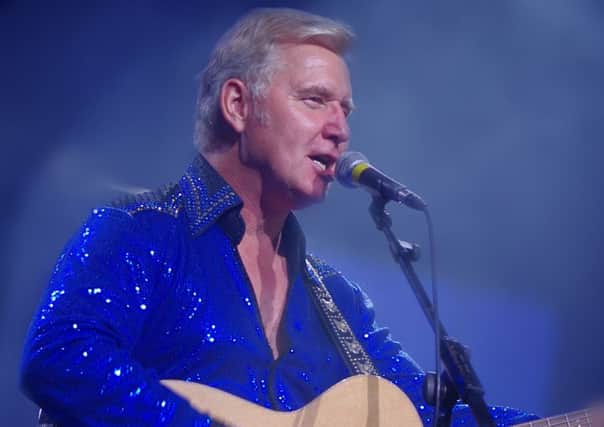 Bob Drury is coming to Lincoln with his show Viva Neil Diamond