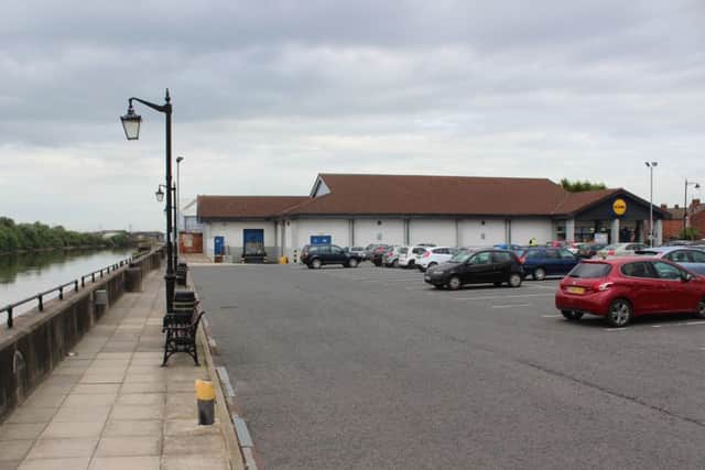 The car park at the former Lidl supermarket in Gainsborough is to be used for pay and display parking.