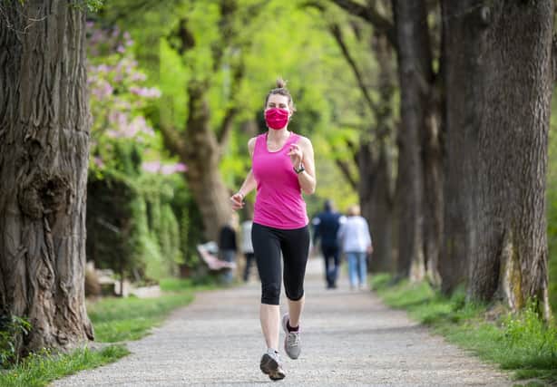 Do you wear a face mask when out jogging? (Photo: Shutterstock)