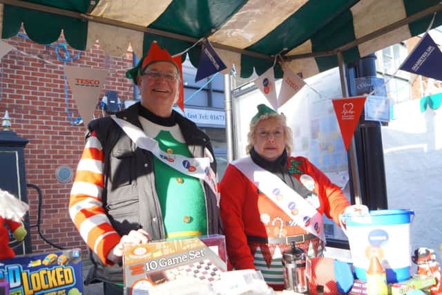 Jenny and Dick Stimson got in the festive spirit EMN-171127-064440001