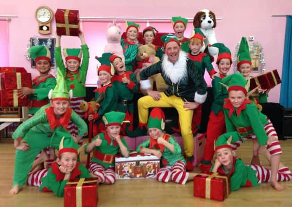 The cast of Holiday Magic will spread some festive cheer at the Embassy Theatre, Skegness. EMN-171112-092800001