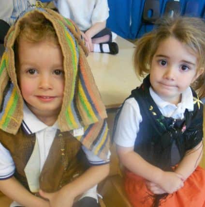 Skegness Infant Academy nativity. ANL-171218-145639001