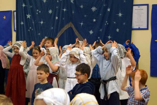 Market Rasen Primary School Key Stage 1 Nativity EMN-171220-090810001